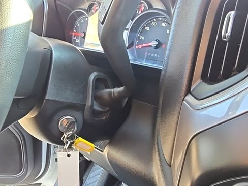 Used 2019 Chevrolet Silverado 1500 Custom w/ Custom Value Package image 24