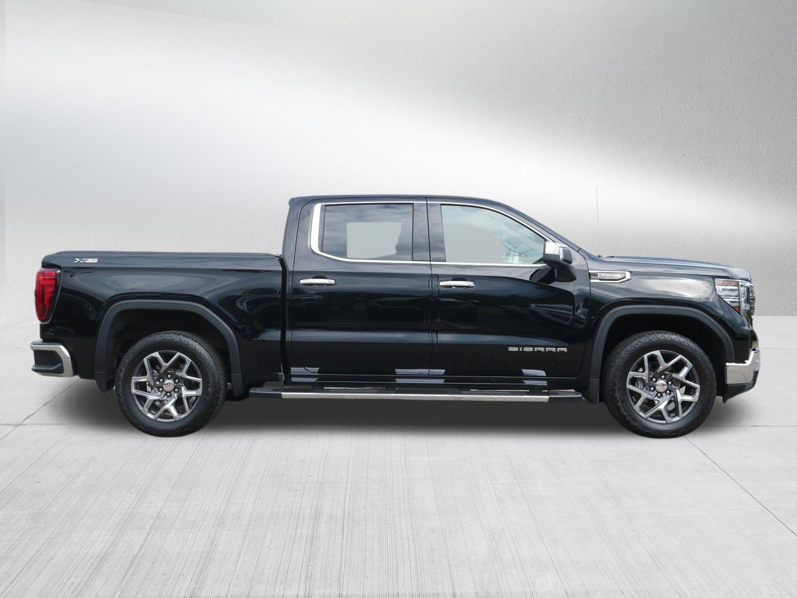 Certified 2025 GMC Sierra 1500 SLT w/ SLT Premium Plus Package AWD/4WD image 8