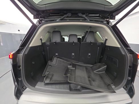 Used 2025 Nissan Pathfinder SL image 42