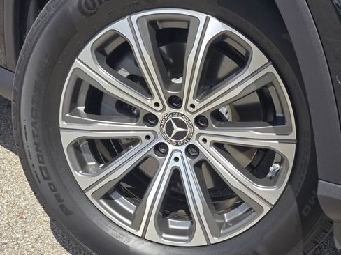 Certified 2026 Mercedes-Benz GLC 300 4MATIC image 11