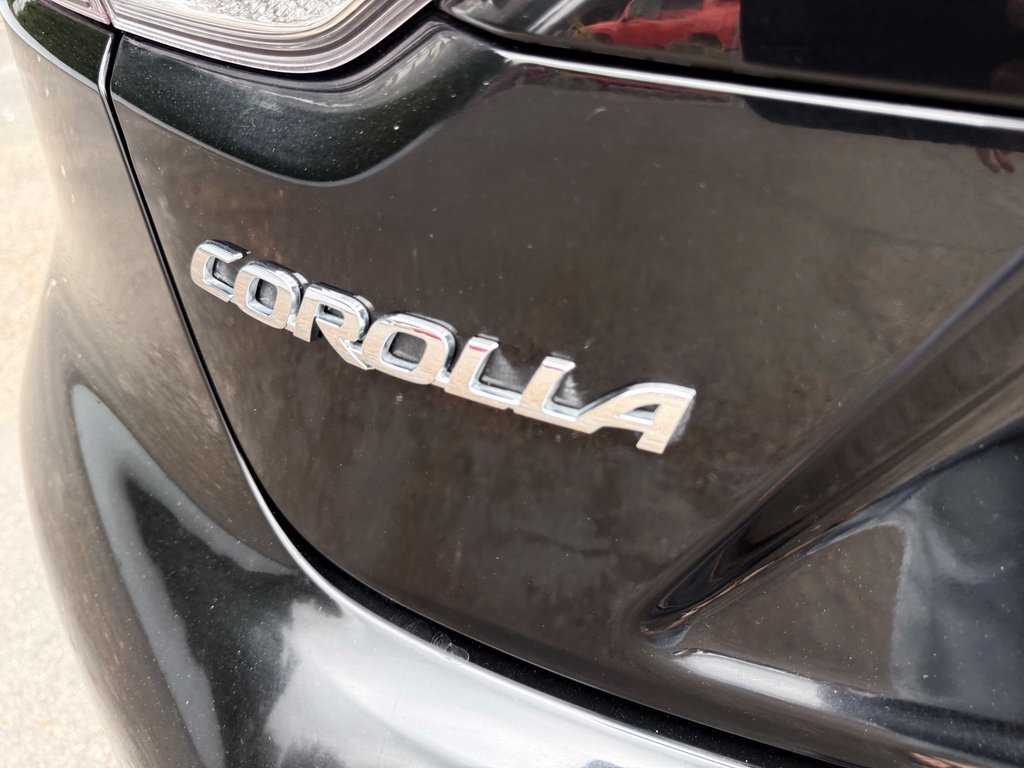 Used 2025 Toyota Corolla LE FWD image 7