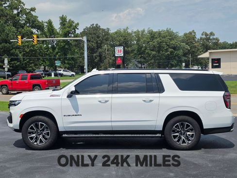 Used 2024 Chevrolet Suburban Z71 w/ Off-Road Capability Package AWD/4WD image 2