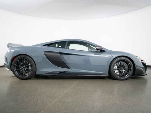 Used 2016 McLaren 675LT Coupe RWD image 9