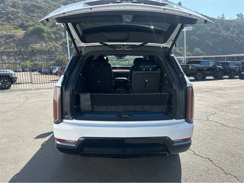 New 2025 Cadillac Escalade IQ Sport 2 image 31