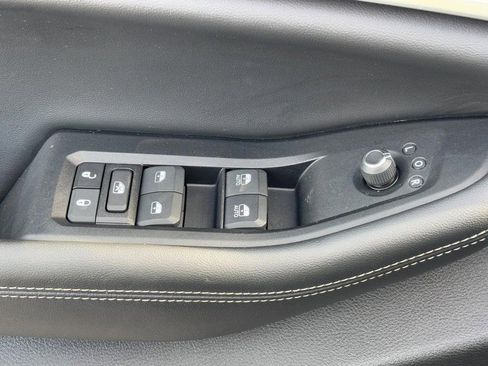 Used 2024 Jeep Grand Cherokee L Limited w/ Luxury Tech Group II image 25