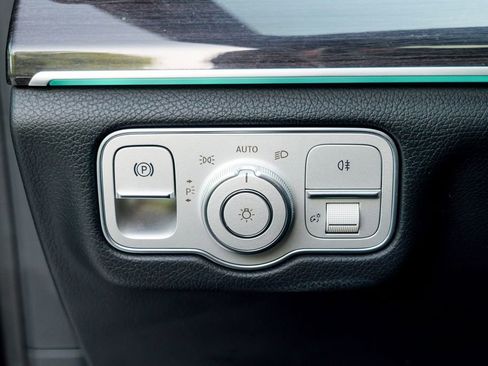 Used 2023 Mercedes-Benz GLS 450 4MATIC image 53
