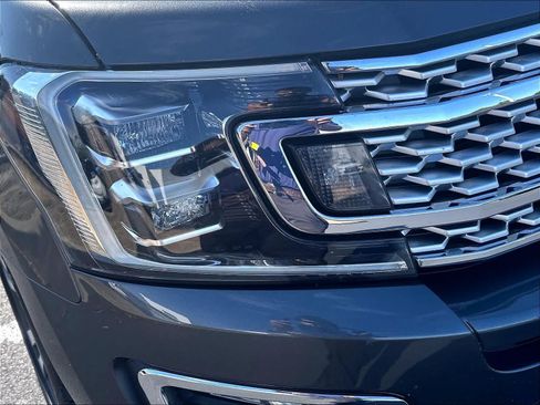 Used 2020 Ford Expedition Max Platinum AWD/4WD image 32