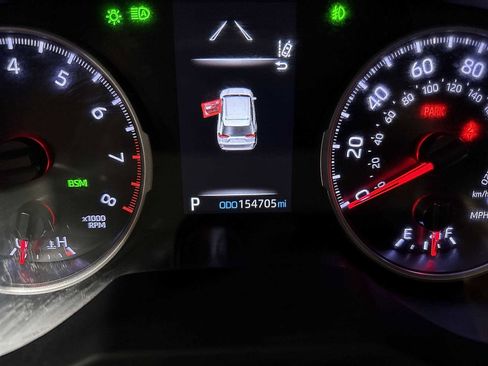 Used 2019 Toyota RAV4 XLE Premium w/ Cold Weather Package image 19