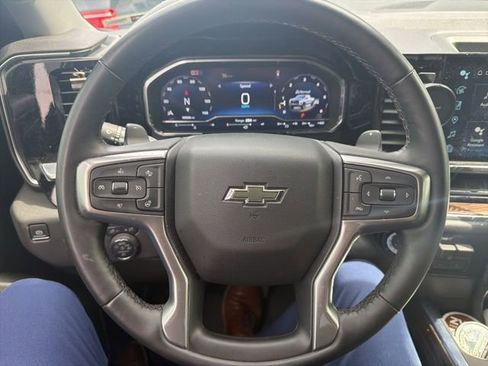 Used 2024 Chevrolet Silverado 1500 LT Trail Boss w/ Convenience Package II image 13