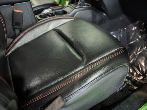 Used 2018 Jeep Wrangler Unlimited Rubicon image 35