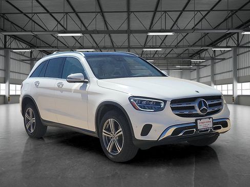 Used 2022 Mercedes-Benz GLC 300 image 6