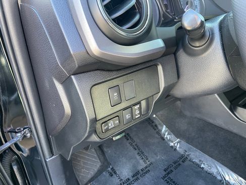 Used 2021 Toyota Tacoma SR5 image 24