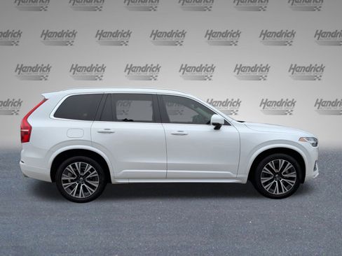 Used 2021 Volvo XC90 T6 Momentum w/ Climate Package image 11