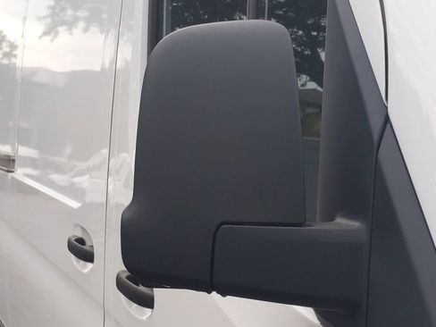 Used 2022 Mercedes-Benz Sprinter 2500 image 9