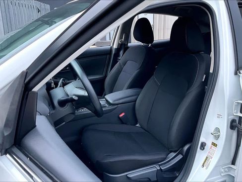 Certified 2025 Nissan Sentra S FWD image 8