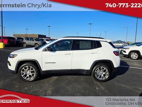 Used 2022 Jeep Compass Latitude AWD/4WD image 4