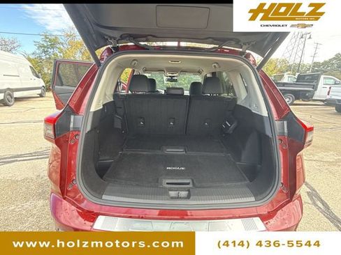 Used 2024 Nissan Rogue SL image 25