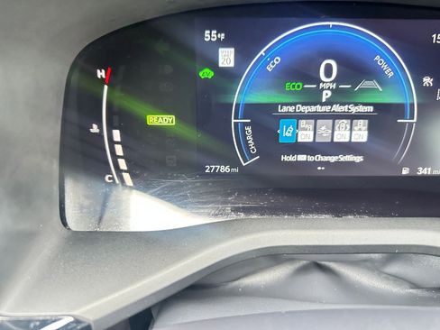 Used 2025 Toyota Camry LE image 40