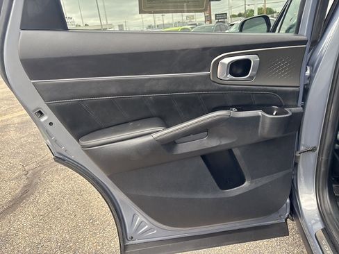 Used 2022 Kia Sorento SX AWD/4WD image 30