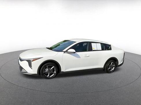 Used 2025 Kia K4 FWD image 7