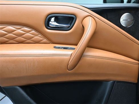 Used 2022 INFINITI QX80 Sensory w/ All-Season Package image 15