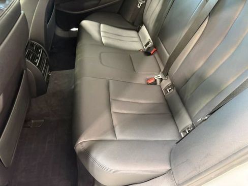 Used 2018 BMW 530i RWD image 22