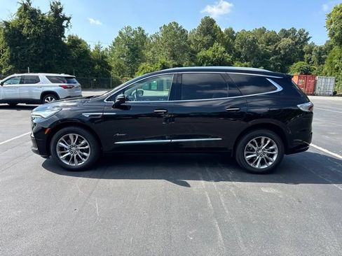 Used 2023 Buick Enclave Avenir w/ Avenir Technology Package FWD image 2