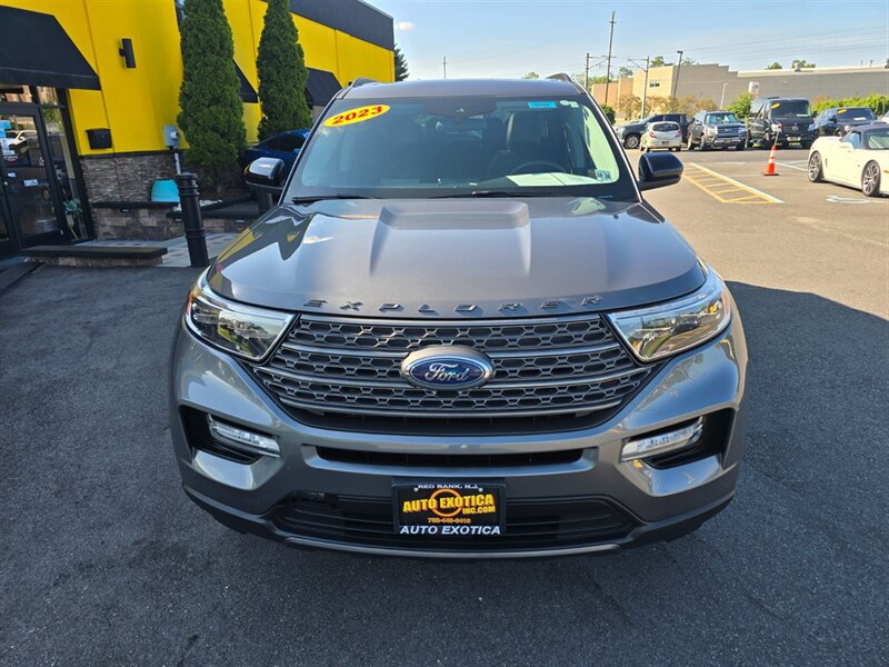 Used 2023 Ford Explorer XLT w/ Equipment Group 202A AWD/4WD image 22