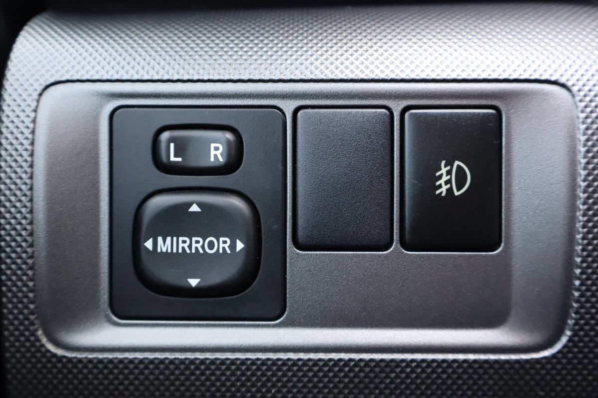 Used 2015 Scion tC FWD image 24