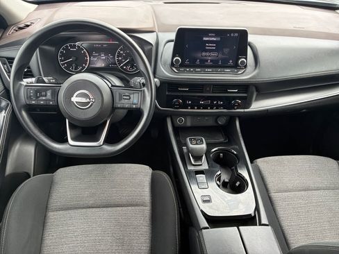 Used 2023 Nissan Rogue SV image 20