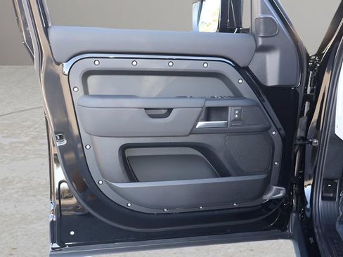 New 2026 Land Rover Defender 110 S image 24