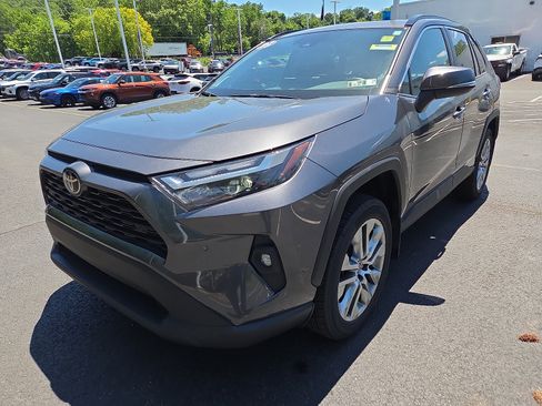 Used 2023 Toyota RAV4 XLE Premium AWD/4WD image 7