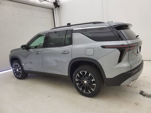 New 2026 Chevrolet Traverse LT w/ Sun and Wheel Package image 18