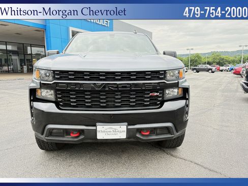 Used 2021 Chevrolet Silverado 1500 Custom Trail Boss w/ LPO, Dark Essentials Package AWD/4WD image 2