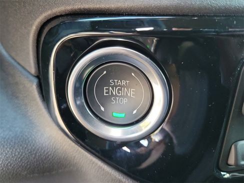 New 2026 GMC Sierra 1500 Elevation image 32