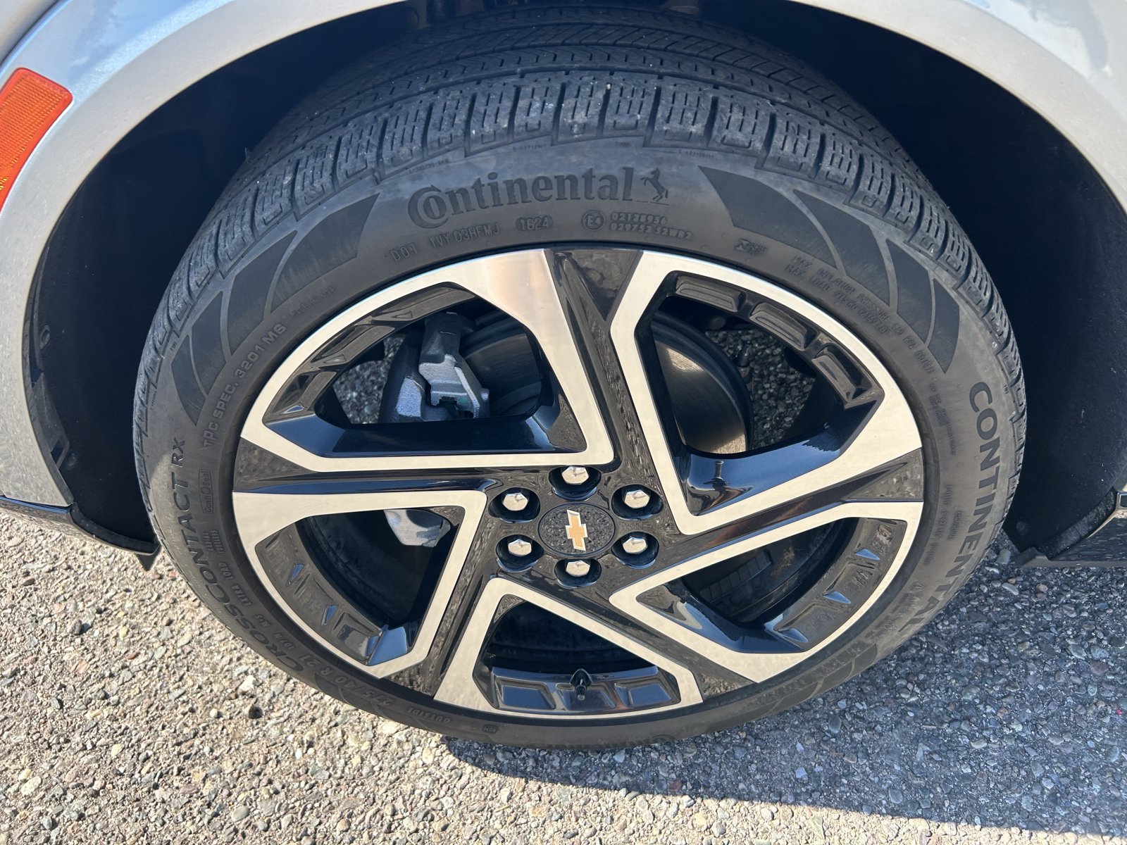 Certified 2024 Chevrolet Equinox EV LT FWD image 11