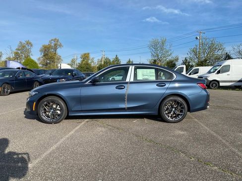New 2026 BMW 330i xDrive Sedan w/ Premium Package AWD/4WD image 4
