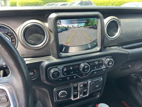 Used 2021 Jeep Gladiator Overland AWD/4WD image 23