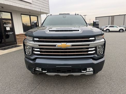 Used 2020 Chevrolet Silverado 3500 High Country w/ Technology Package image 9