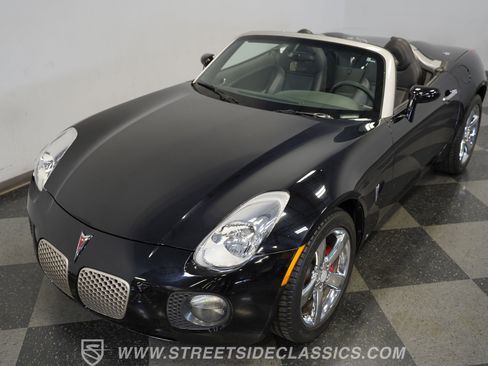 Used 2007 Pontiac Solstice GXP w/ Premium Package RWD image 20