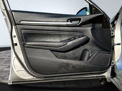 Used 2020 Nissan Altima 2.5 SV image 29