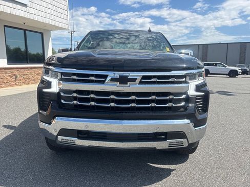 Used 2022 Chevrolet Silverado 1500 LTZ w/ Z71 Off-Road Package image 10