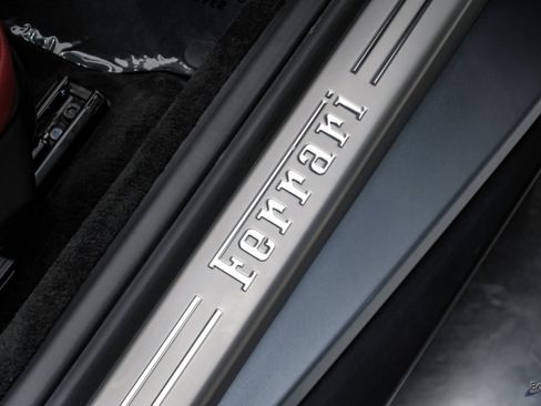 Used 2019 Ferrari Portofino image 58