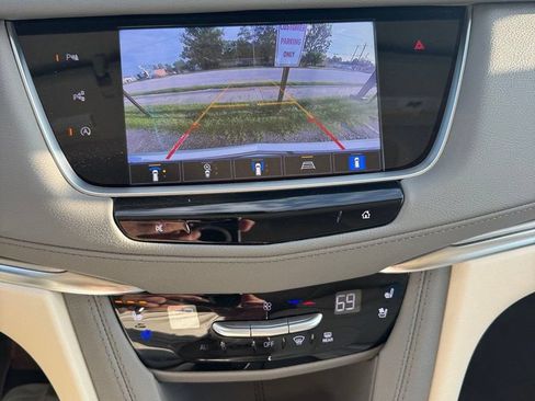 Certified 2024 Cadillac XT5 Premium Luxury w/ Technology Package FWD image 16