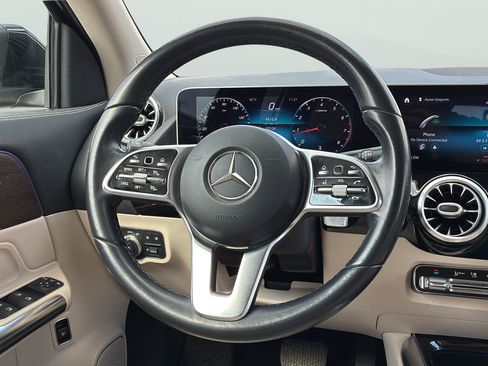 Used 2021 Mercedes-Benz GLA 250 4MATIC image 16