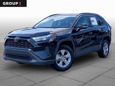 Used 2024 Toyota RAV4 XLE FWD image 1