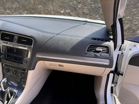 Used 2017 Volkswagen Golf Alltrack SE AWD/4WD image 15