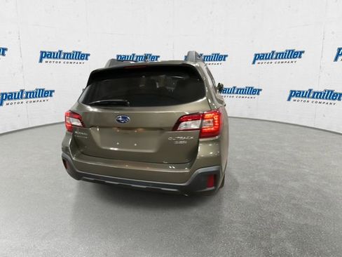 Used 2019 Subaru Outback 3.6R Limited image 10