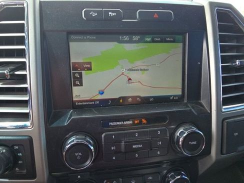 Used 2015 Ford F150 Lariat image 9