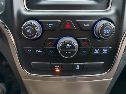 Used 2014 Jeep Grand Cherokee Laredo w/ Quick Order Package 23E image 38